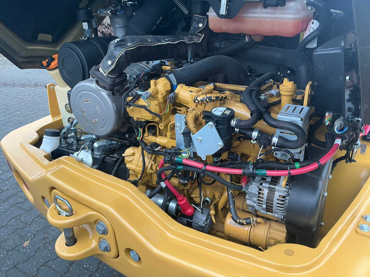 Cargadora de ruedas Caterpillar 906M: foto 48 Cargadora de ruedas Caterpillar 906M: foto 48