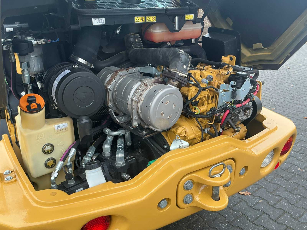 Cargadora de ruedas Caterpillar 906M: foto 39 Cargadora de ruedas Caterpillar 906M: foto 39