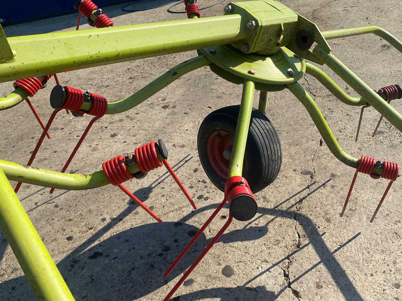 Maquinaria de henificación Claas VOLTO 770: foto 11