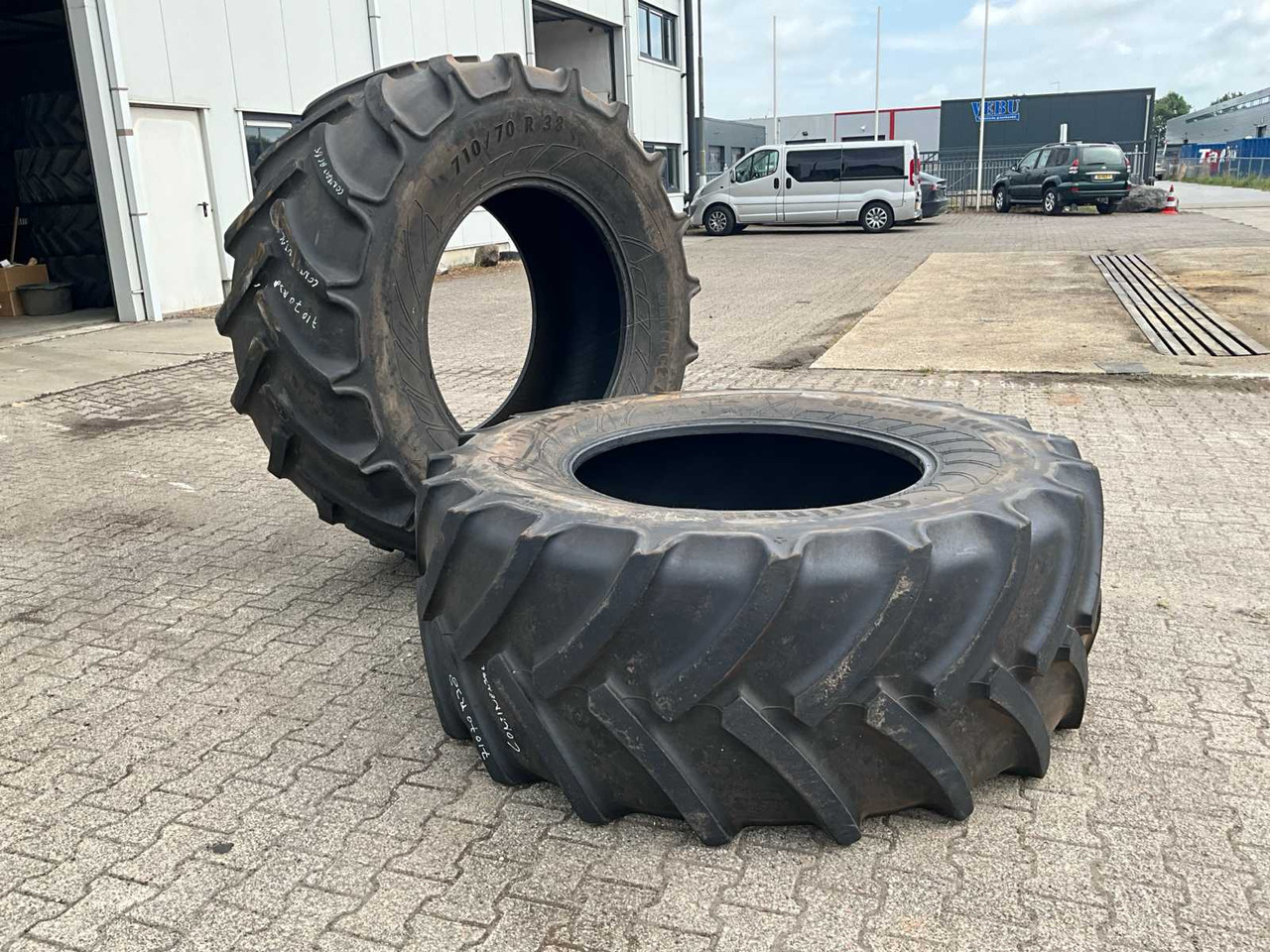 Continental Contract AC65 710/70R38 - Neumáticos y llantas para Tractor: foto 3 Continental Contract AC65 710/70R38 - Neumáticos y llantas para Tractor: foto 3