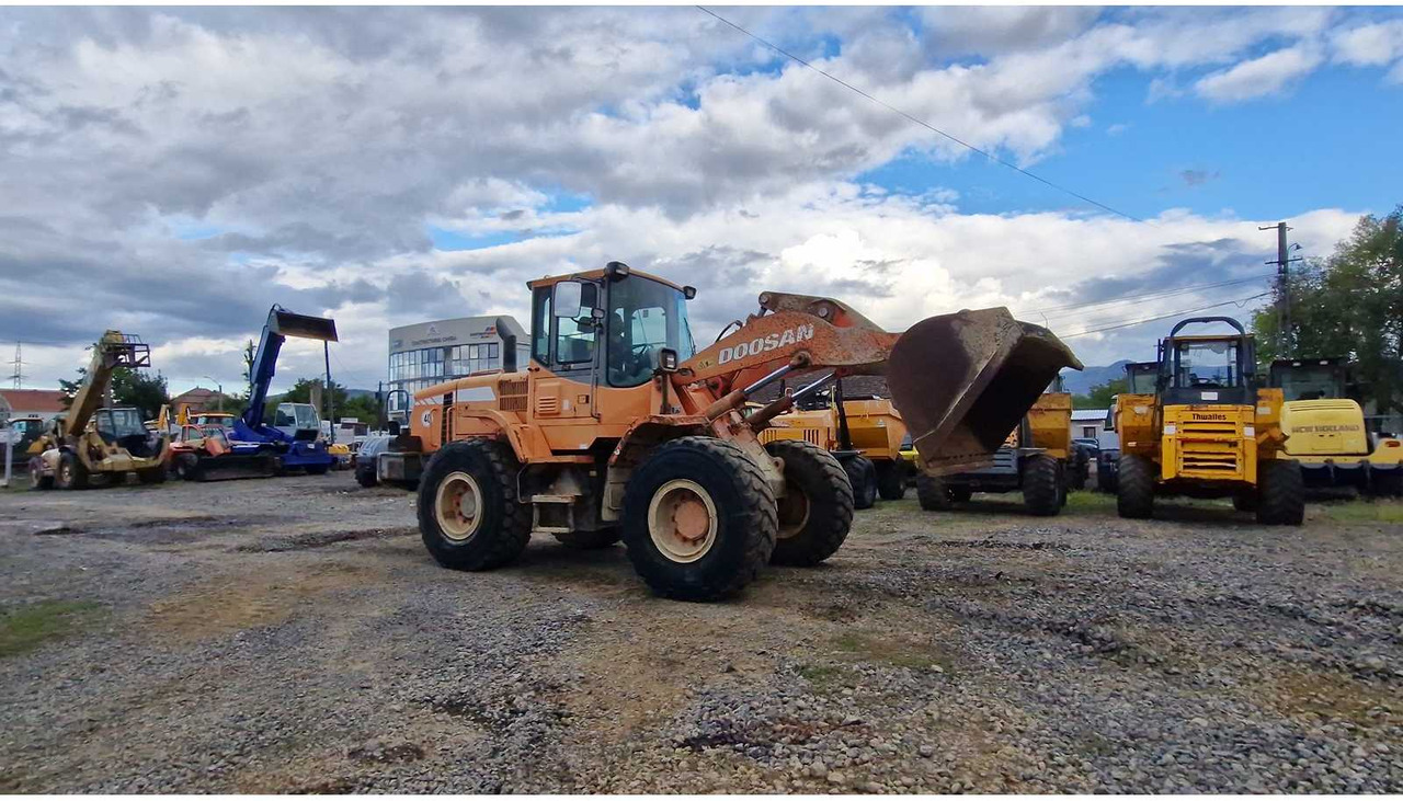 DOOSAN DL200 - Cargadora de ruedas: foto 4 DOOSAN DL200 - Cargadora de ruedas: foto 4
