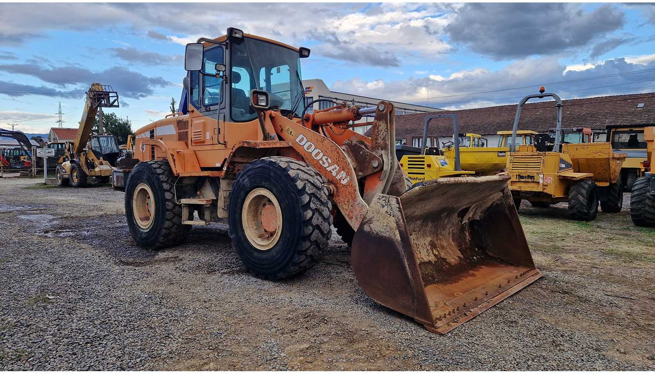 DOOSAN DL200 - Cargadora de ruedas: foto 1 DOOSAN DL200 - Cargadora de ruedas: foto 1