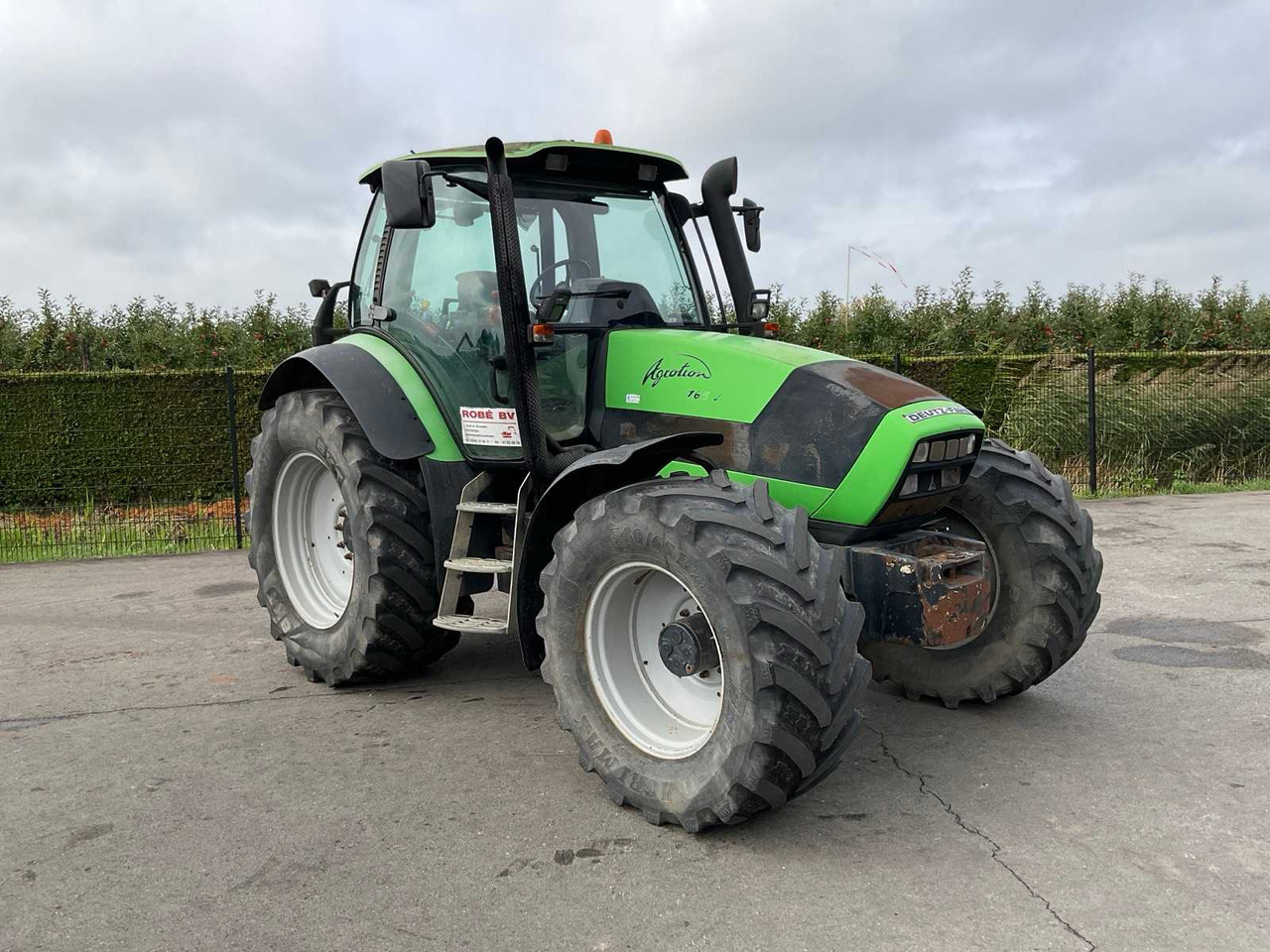 Deutz-Fahr Agrotron 165.7 - Tractor: foto 1 Deutz-Fahr Agrotron 165.7 - Tractor: foto 1