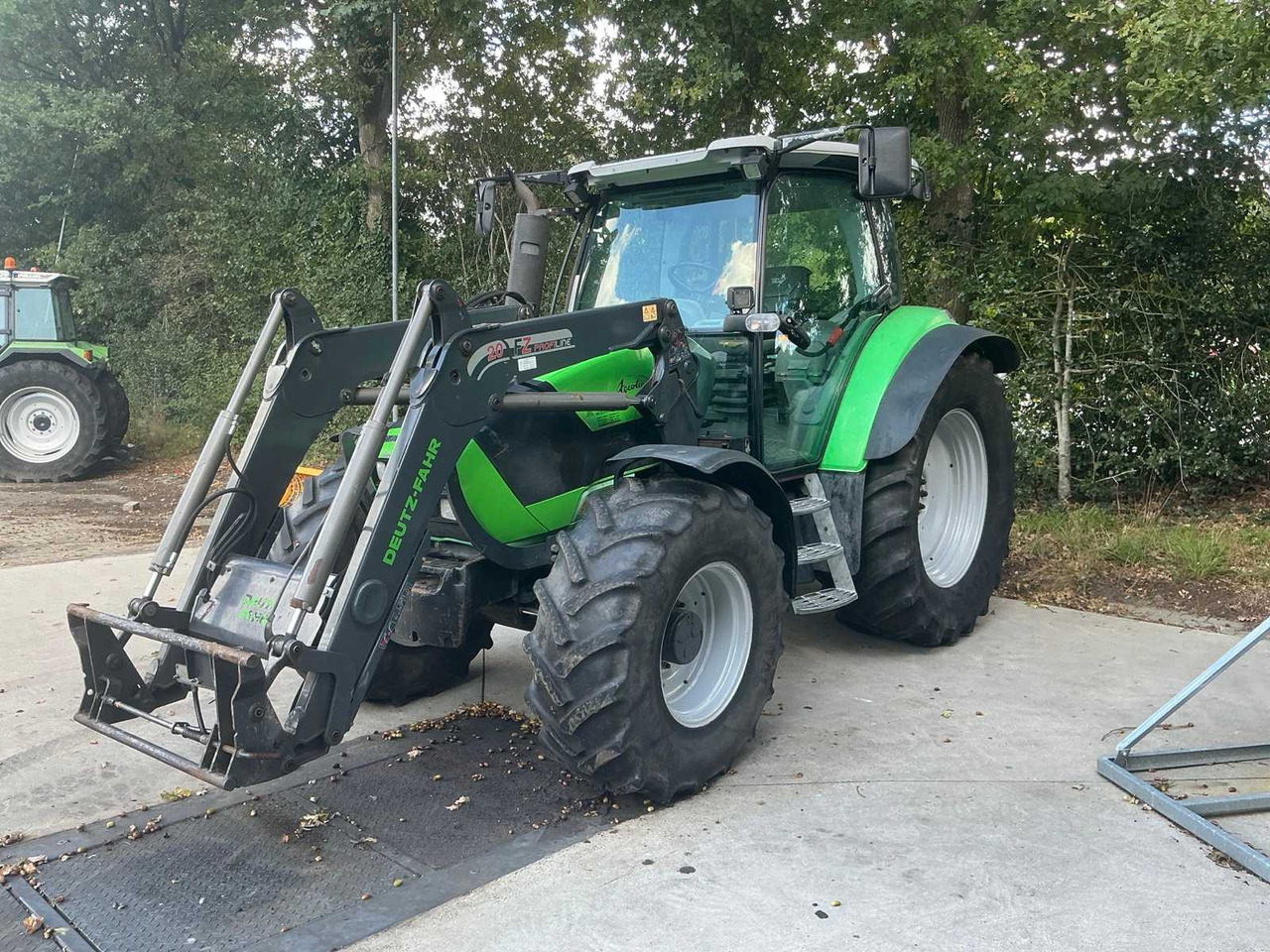 Deutz-Fahr Agrotron K 410 - Tractor: foto 1 Deutz-Fahr Agrotron K 410 - Tractor: foto 1