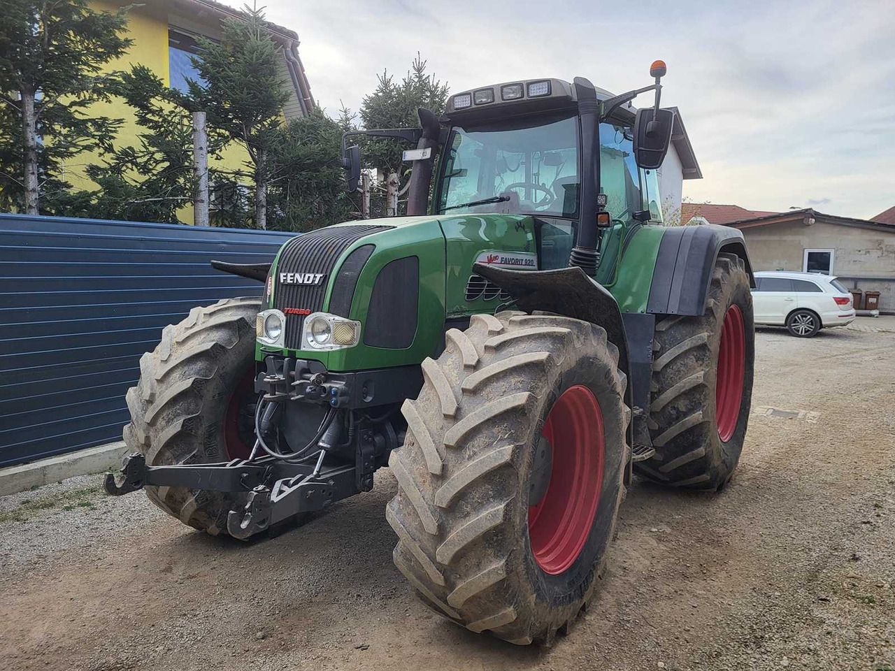 FENDT - 920 FAVORIT VARIO - 4-WHEEL DRIVE TRACTOR - 2009 - Tractor: foto 1 FENDT - 920 FAVORIT VARIO - 4-WHEEL DRIVE TRACTOR - 2009 - Tractor: foto 1