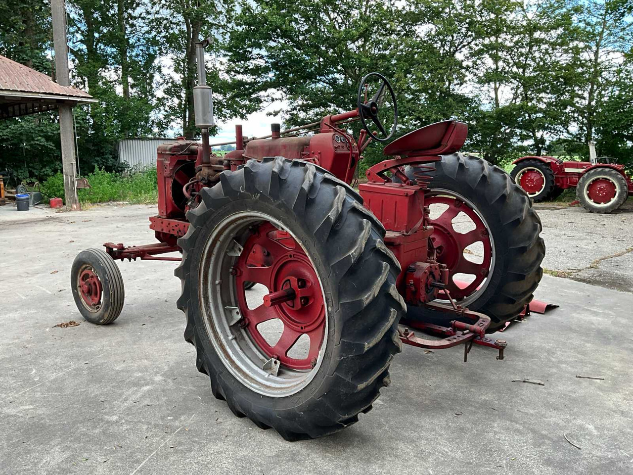 Farmall 400 “Benzine” - Tractor: foto 4 Farmall 400 “Benzine” - Tractor: foto 4