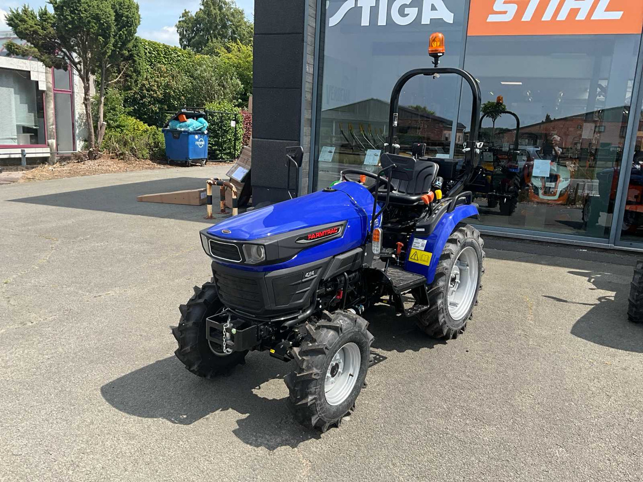 Farmtrac 26 - Mini tractor: foto 1 Farmtrac 26 - Mini tractor: foto 1