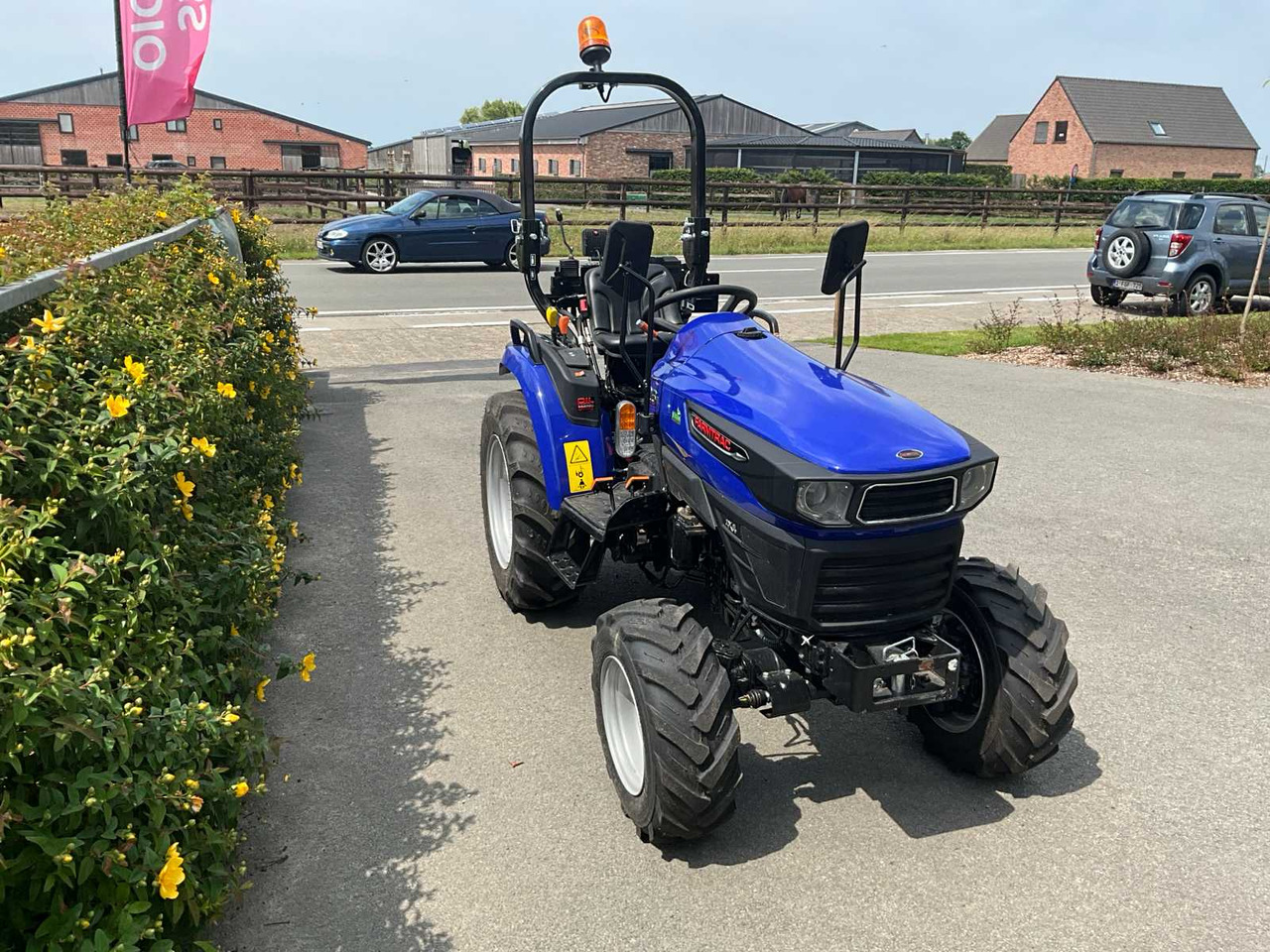 Farmtrac 26H - Mini tractor: foto 4 Farmtrac 26H - Mini tractor: foto 4