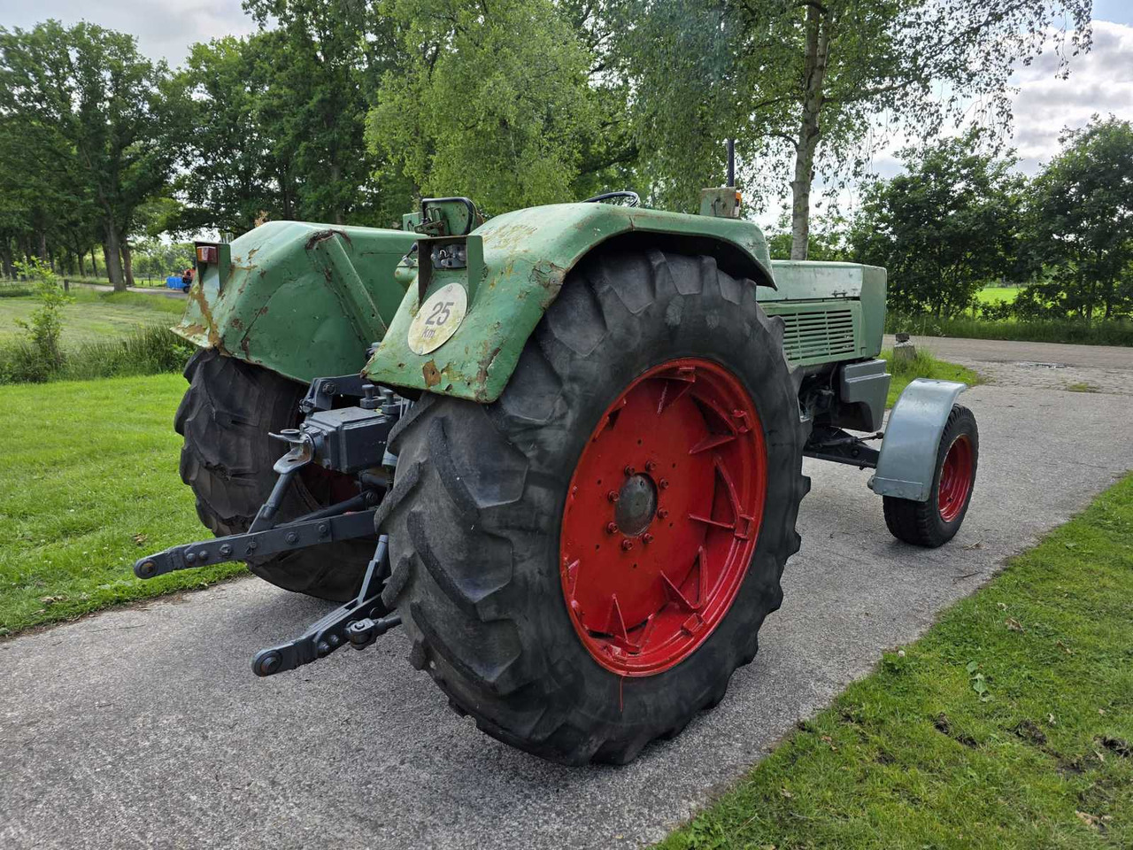 Tractor Fendt 610S: foto 10