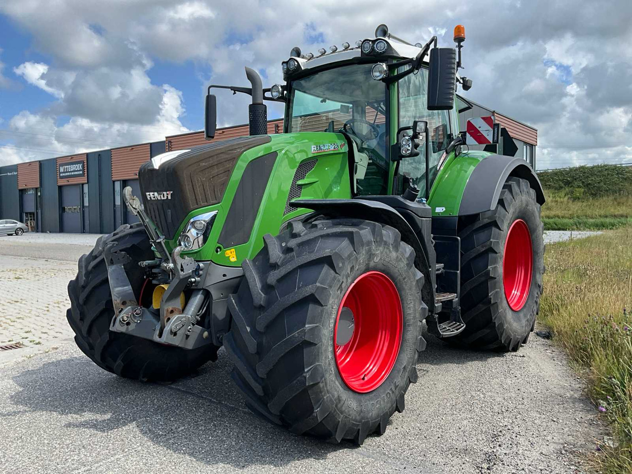 Fendt 828 Vario S4 Profi Plus - Tractor: foto 1 Fendt 828 Vario S4 Profi Plus - Tractor: foto 1