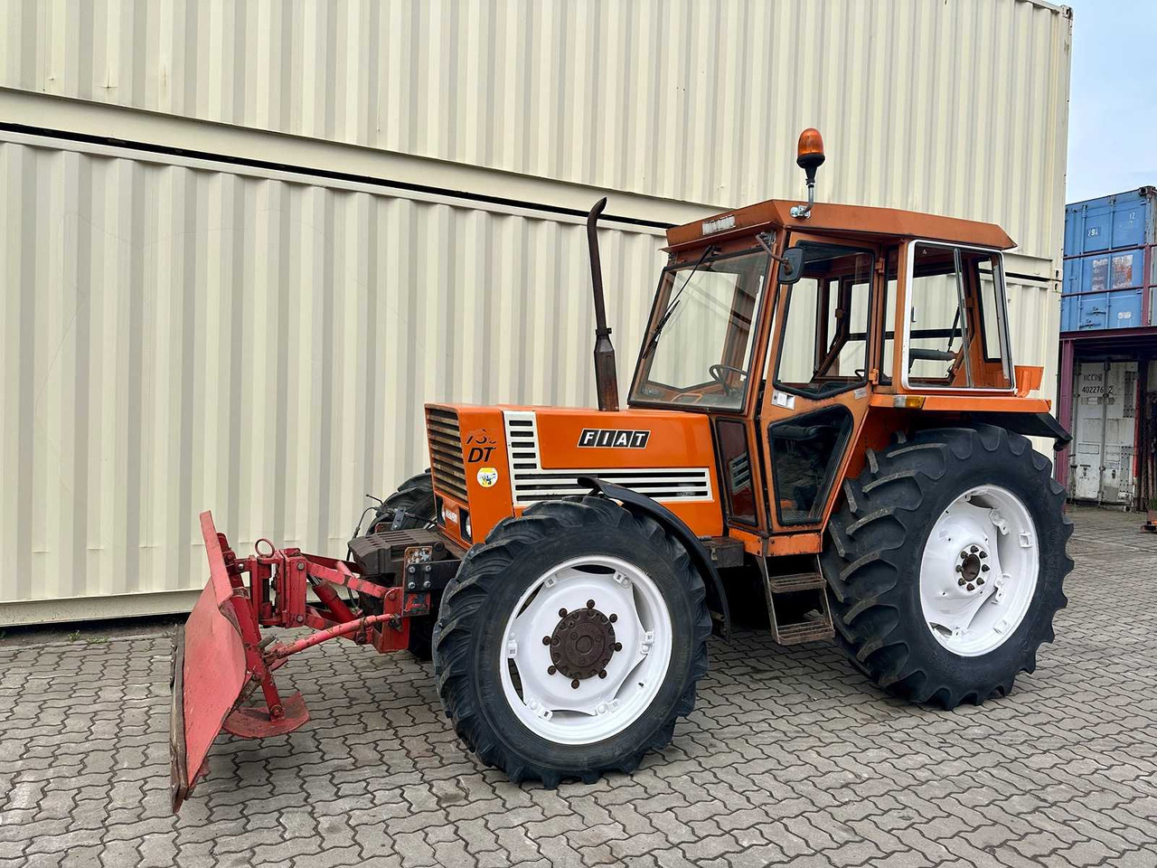 Fiat 780 DT 4x4 - Tractor: foto 1 Fiat 780 DT 4x4 - Tractor: foto 1