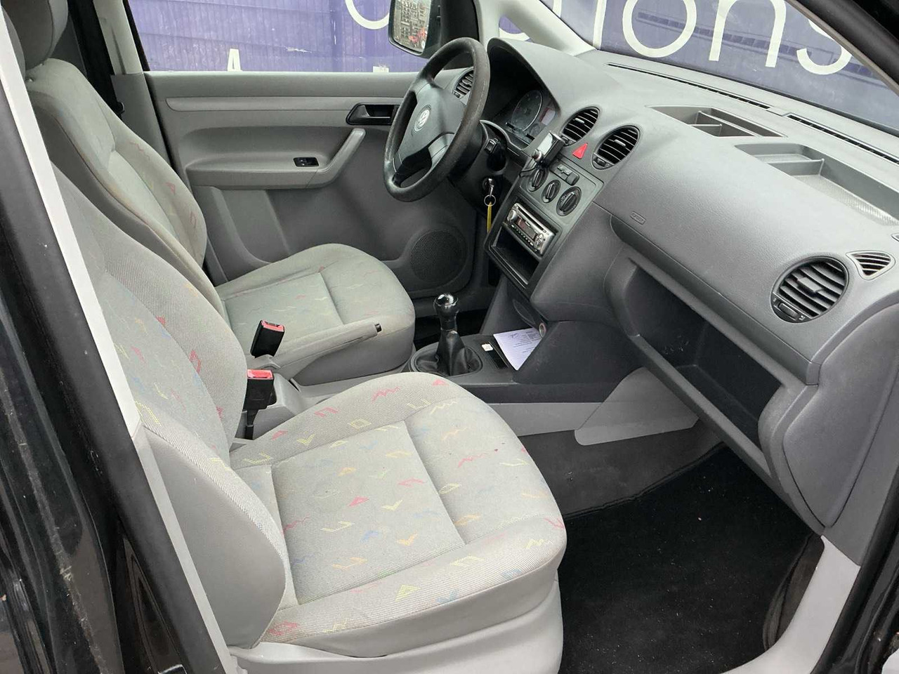 2006 - VOLKSWAGEN - CADDY - 1.9 TDI - COMMERCIAL VEHICLE - Furgoneta: foto 5 2006 - VOLKSWAGEN - CADDY - 1.9 TDI - COMMERCIAL VEHICLE - Furgoneta: foto 5