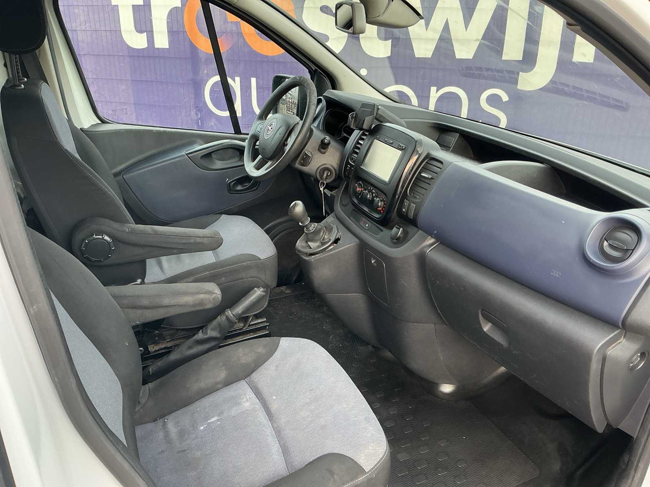 2016 - OPEL - VIVARO - 1.6 CDTI L1H1 SP ECO - COMMERCIAL VEHICLE - Furgoneta: foto 5 2016 - OPEL - VIVARO - 1.6 CDTI L1H1 SP ECO - COMMERCIAL VEHICLE - Furgoneta: foto 5