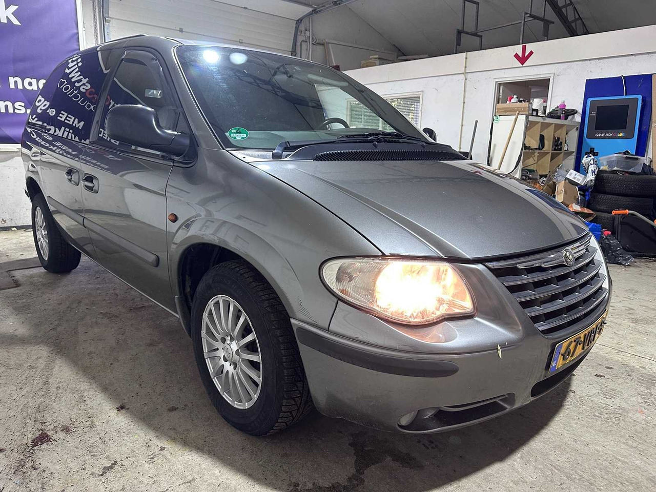 CHRYSLER - VOYAGER - 2.8 CRD SE AUTOMATIC- 67-VRF-9 - Furgoneta: foto 5 CHRYSLER - VOYAGER - 2.8 CRD SE AUTOMATIC- 67-VRF-9 - Furgoneta: foto 5