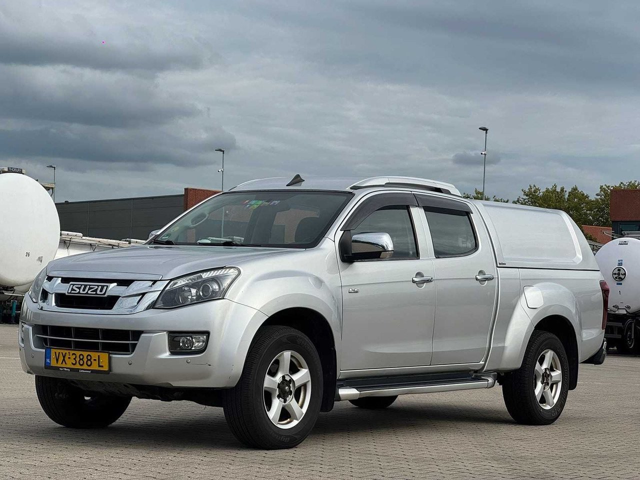ISUZU D-MAX 2.5 DOUBLE CAB LSX 5-PERSON - 2016 | VX-388-L - Furgoneta: foto 1 ISUZU D-MAX 2.5 DOUBLE CAB LSX 5-PERSON - 2016 | VX-388-L - Furgoneta: foto 1
