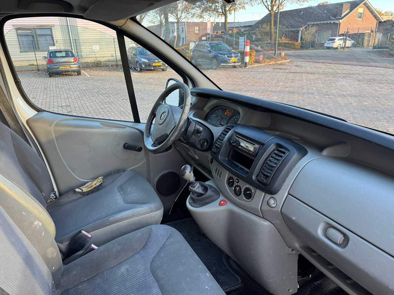 OPEL - VIVARO - 2.0 CDTI L1H1 - COMMERCIAL VEHICLE - Furgoneta: foto 4 OPEL - VIVARO - 2.0 CDTI L1H1 - COMMERCIAL VEHICLE - Furgoneta: foto 4