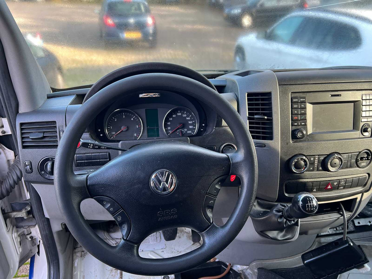 VOLKSWAGEN CRAFTER 35 2.0 TDI L3H1, V-931-HH - Furgoneta: foto 4 VOLKSWAGEN CRAFTER 35 2.0 TDI L3H1, V-931-HH - Furgoneta: foto 4