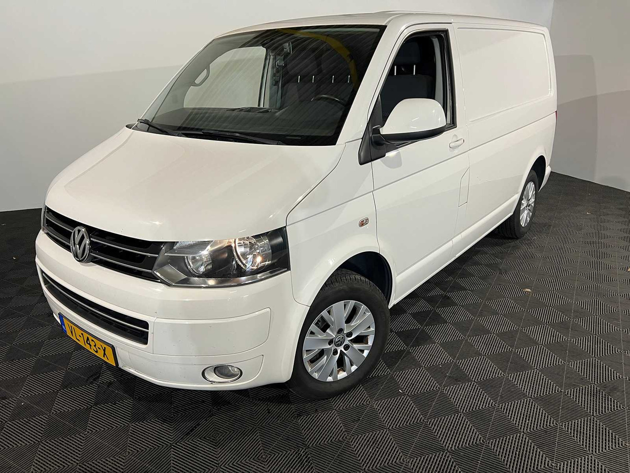VOLKSWAGEN TRANSPORTER 2.0 TDI L1H1, VL-143-X - Furgoneta: foto 1 VOLKSWAGEN TRANSPORTER 2.0 TDI L1H1, VL-143-X - Furgoneta: foto 1