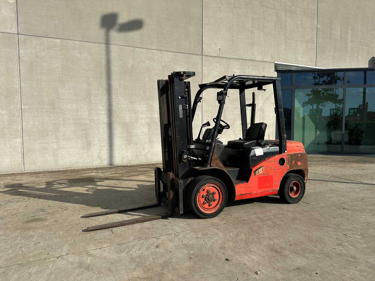 HANGCHA - 2017 - CPCD 30 T8 - FORKLIFT - Carretilla elevadora: foto 1 HANGCHA - 2017 - CPCD 30 T8 - FORKLIFT - Carretilla elevadora: foto 1