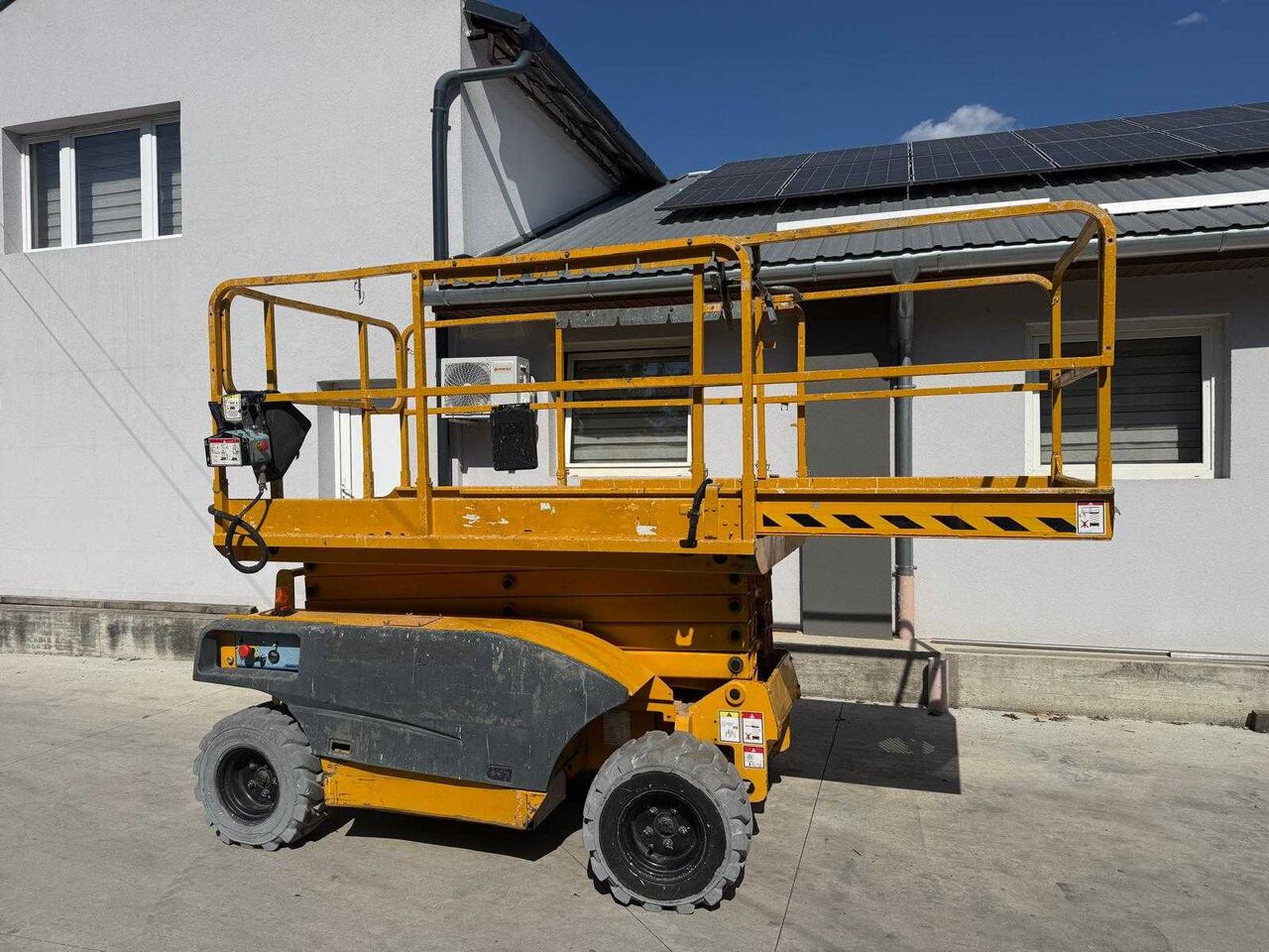 HAULOTTE - COMPACT 12 RTE - AERIAL WORK PLATFORMS 4X4 - 2007 - Plataforma elevadora: foto 4 HAULOTTE - COMPACT 12 RTE - AERIAL WORK PLATFORMS 4X4 - 2007 - Plataforma elevadora: foto 4