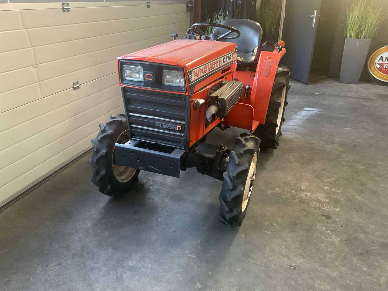 Hinomoto C 174 - Mini tractor: foto 4 Hinomoto C 174 - Mini tractor: foto 4