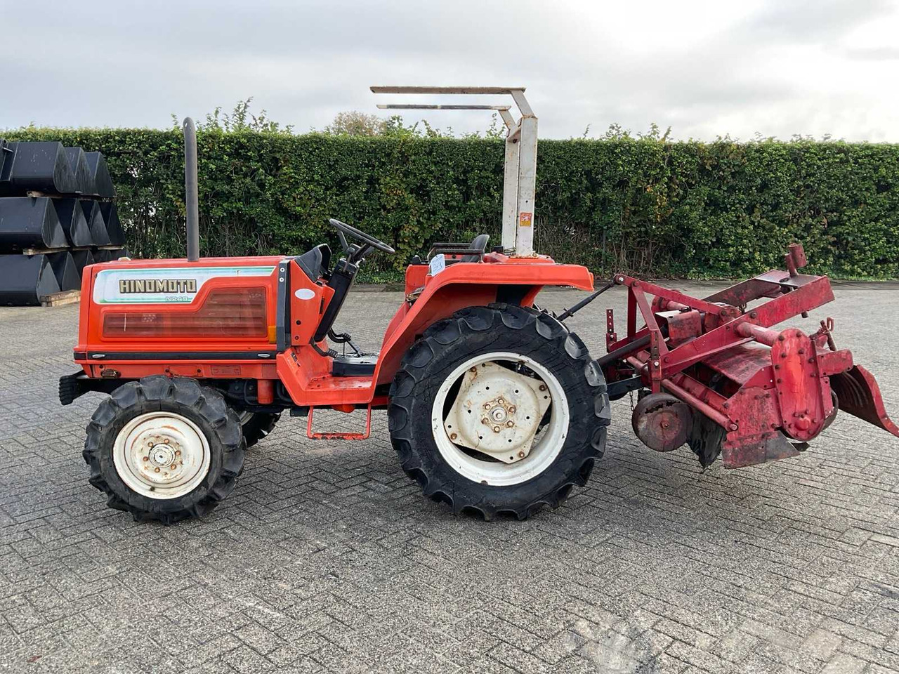 Hinomoto N249 - Mini tractor: foto 5 Hinomoto N249 - Mini tractor: foto 5
