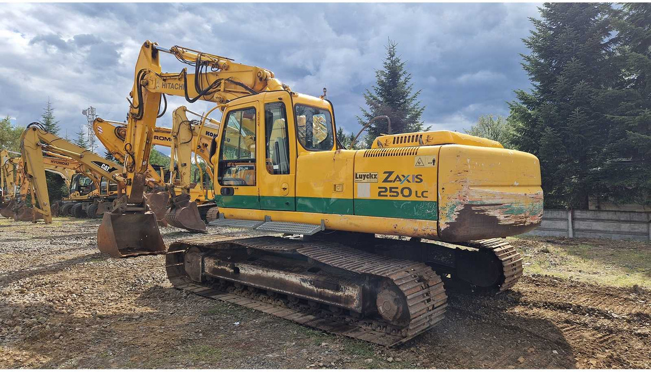 Hitachi ZX250 - Excavadora de cadenas: foto 2 Hitachi ZX250 - Excavadora de cadenas: foto 2