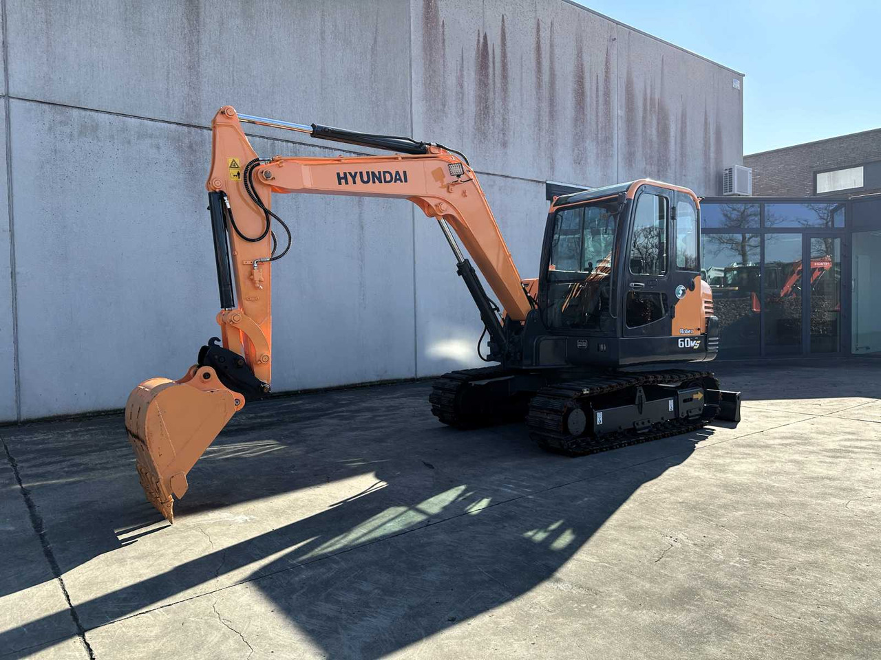 Hyundai R60VS - Excavadora de cadenas: foto 1 Hyundai R60VS - Excavadora de cadenas: foto 1
