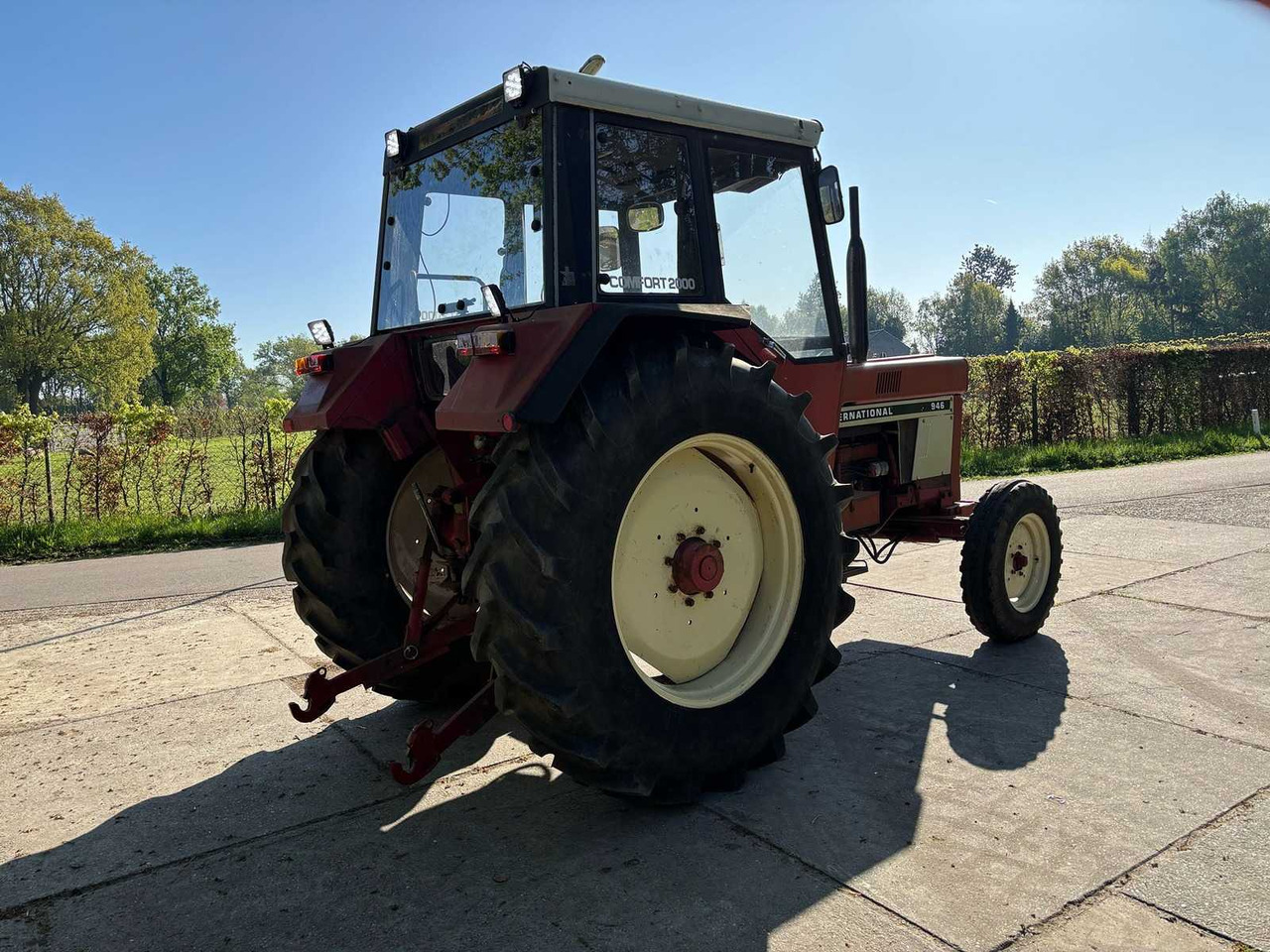International harvester 946S - Tractor: foto 4 International harvester 946S - Tractor: foto 4