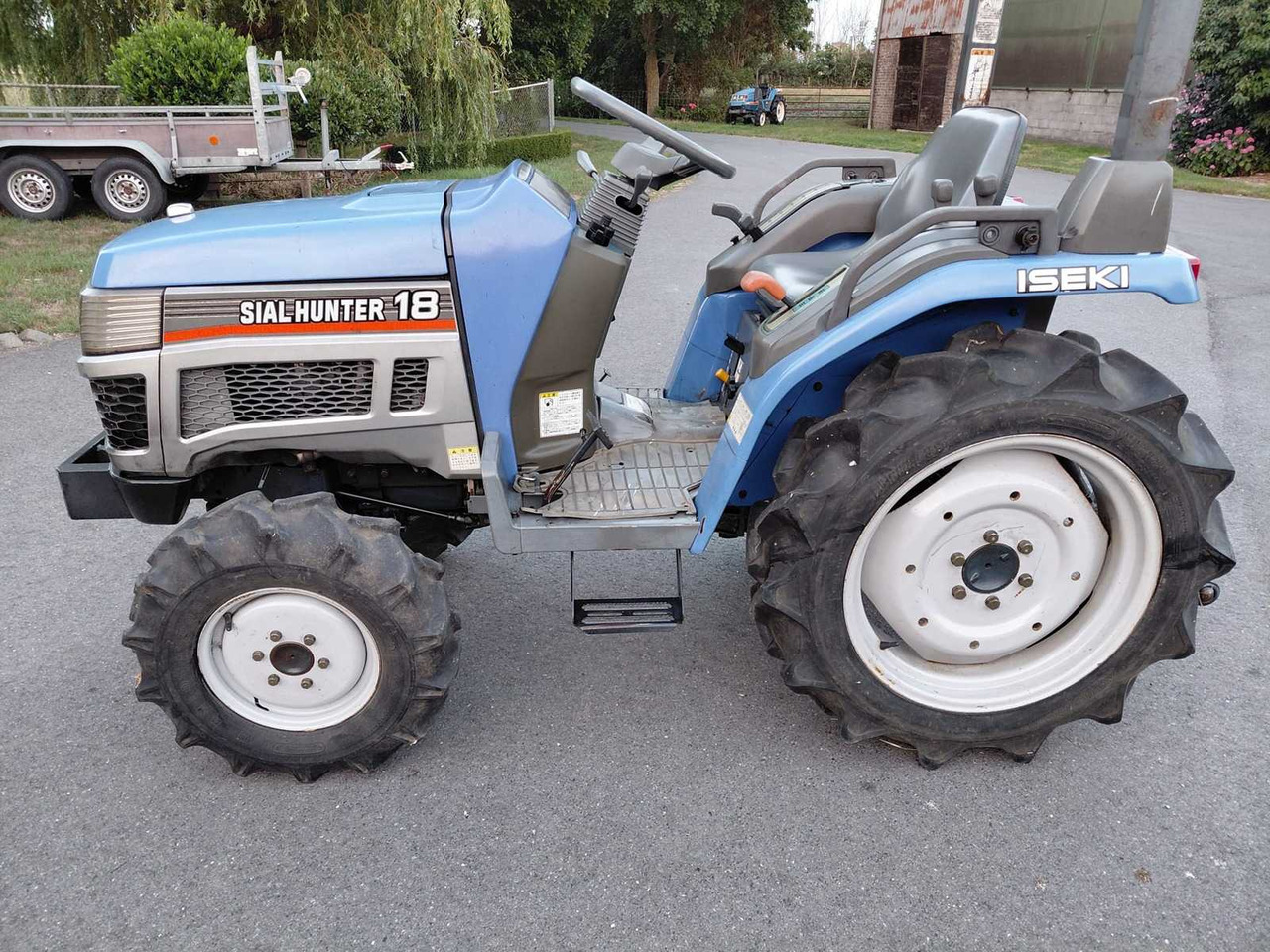 Iseki TH18 - Mini tractor: foto 1 Iseki TH18 - Mini tractor: foto 1