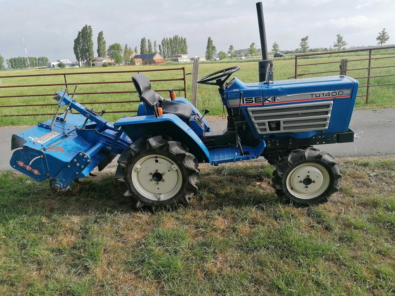 Iseki TU 1400 - Mini tractor: foto 3 Iseki TU 1400 - Mini tractor: foto 3