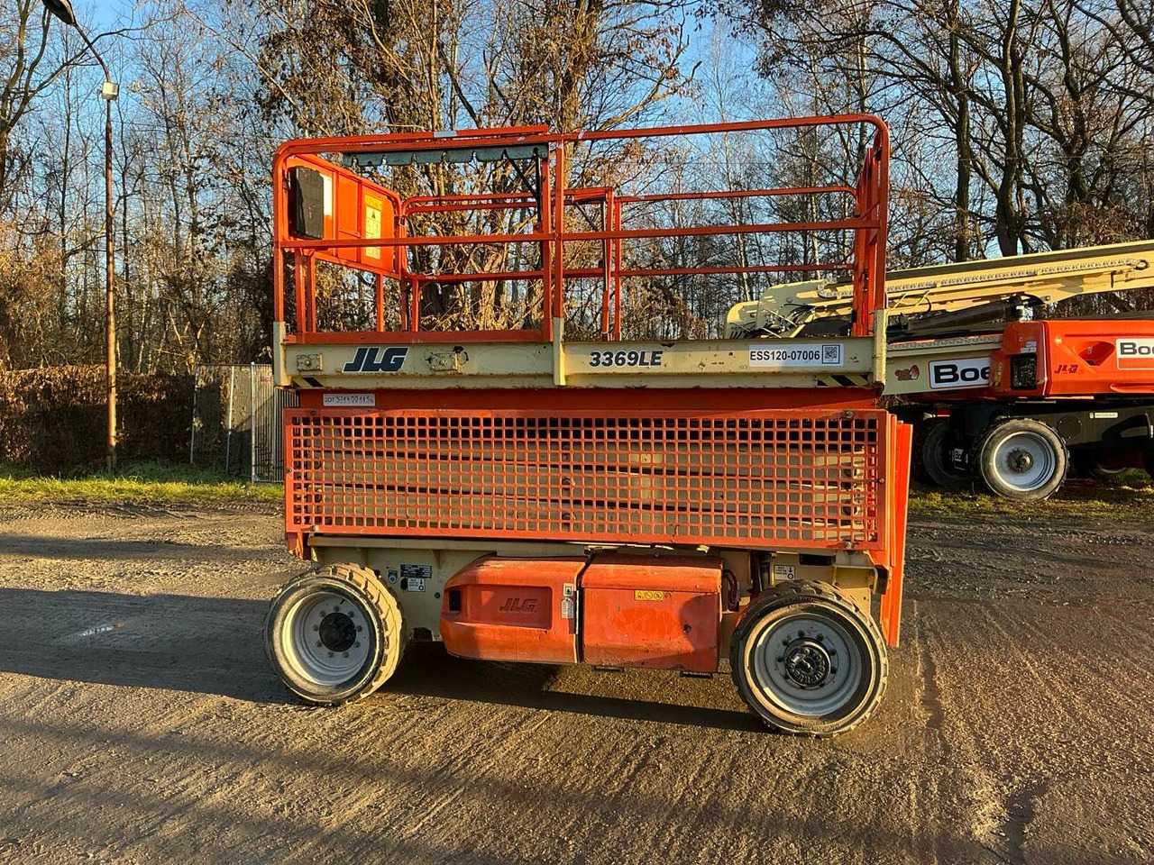 JLG - 3369LE - AERIAL WORK PLATFORMS - 2007 (ESS12007006) - Plataforma elevadora: foto 1 JLG - 3369LE - AERIAL WORK PLATFORMS - 2007 (ESS12007006) - Plataforma elevadora: foto 1