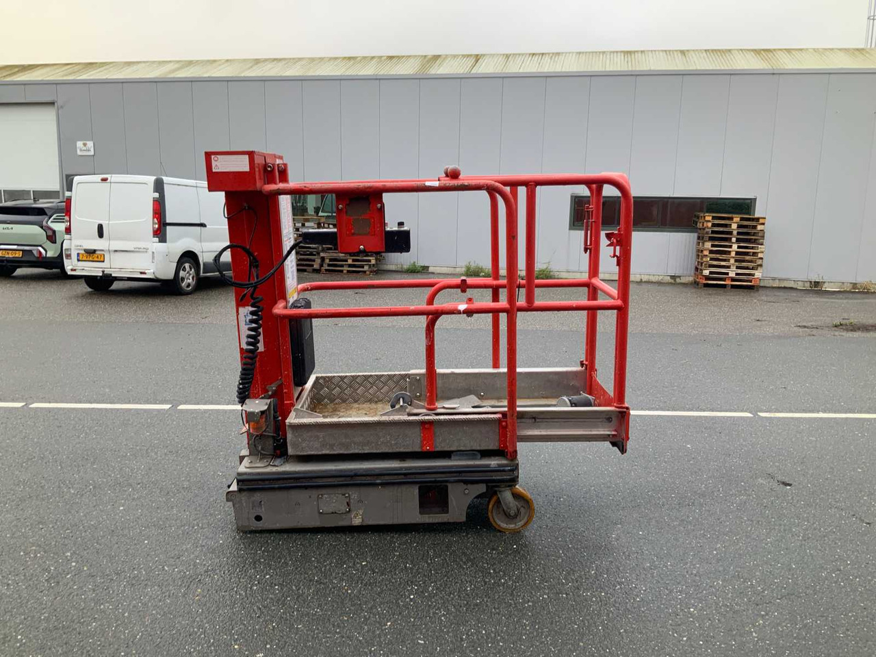 JLG POWER TOWER NANO SP PLUS AERIAL WORK PLATFORM - Plataforma elevadora: foto 5 JLG POWER TOWER NANO SP PLUS AERIAL WORK PLATFORM - Plataforma elevadora: foto 5