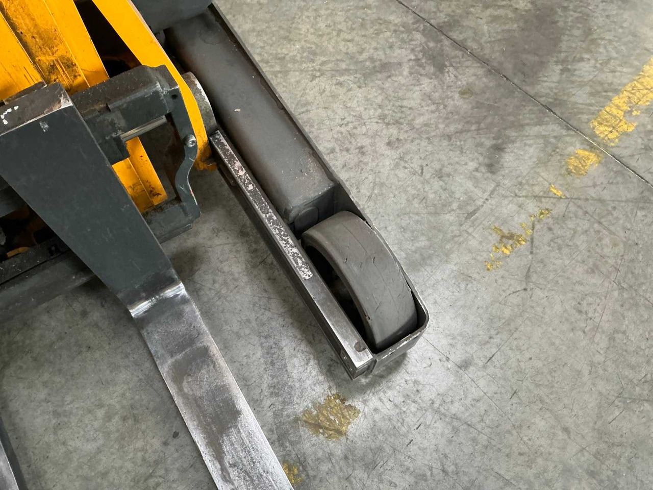 Carretilla elevadora JUNGHEINRICH - 2015 - ETV214 - FORKLIFT: foto 8 Carretilla elevadora JUNGHEINRICH - 2015 - ETV214 - FORKLIFT: foto 8