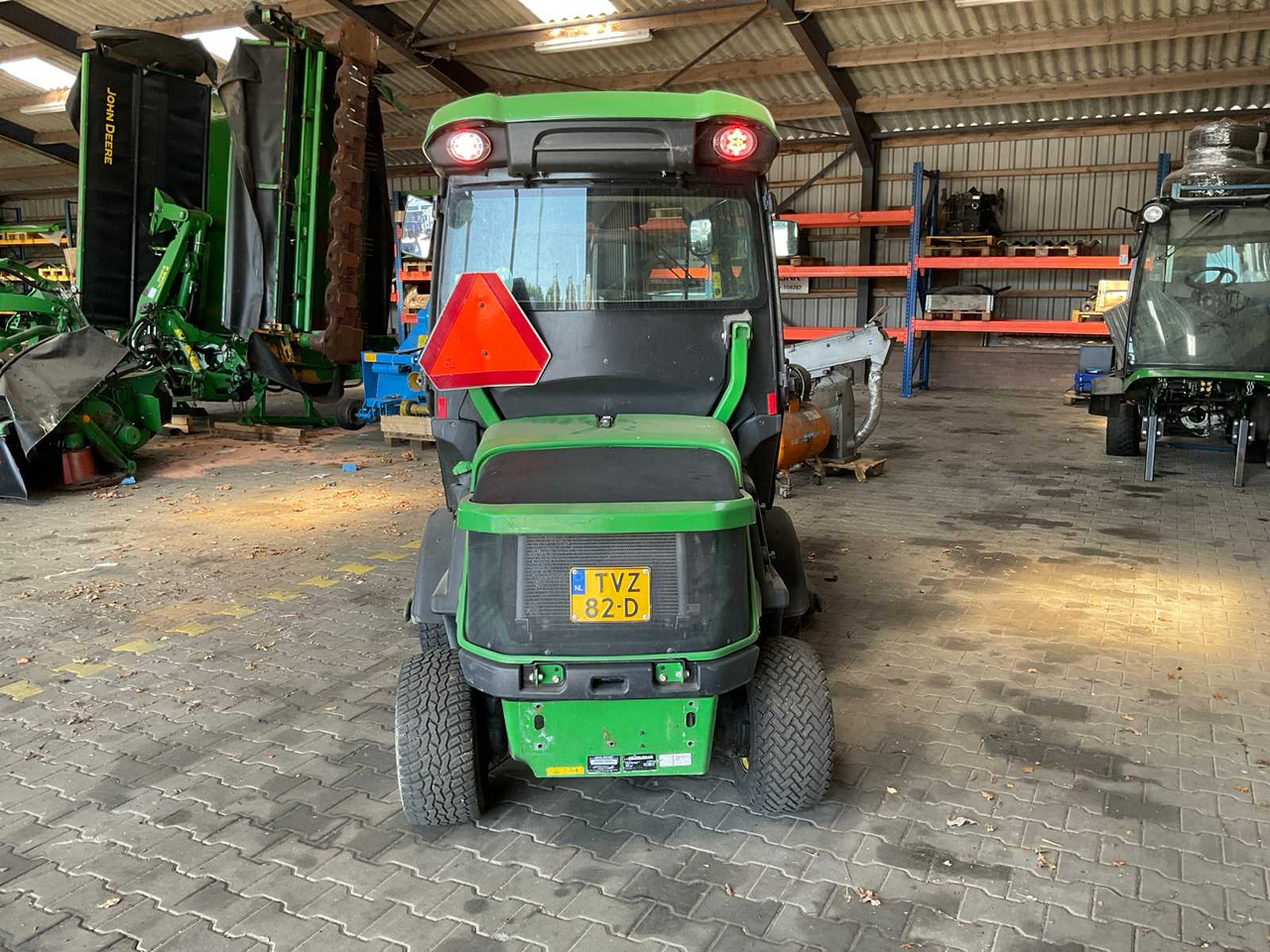 John Deere 1585 TerrainCut - Cortacésped: foto 4 John Deere 1585 TerrainCut - Cortacésped: foto 4
