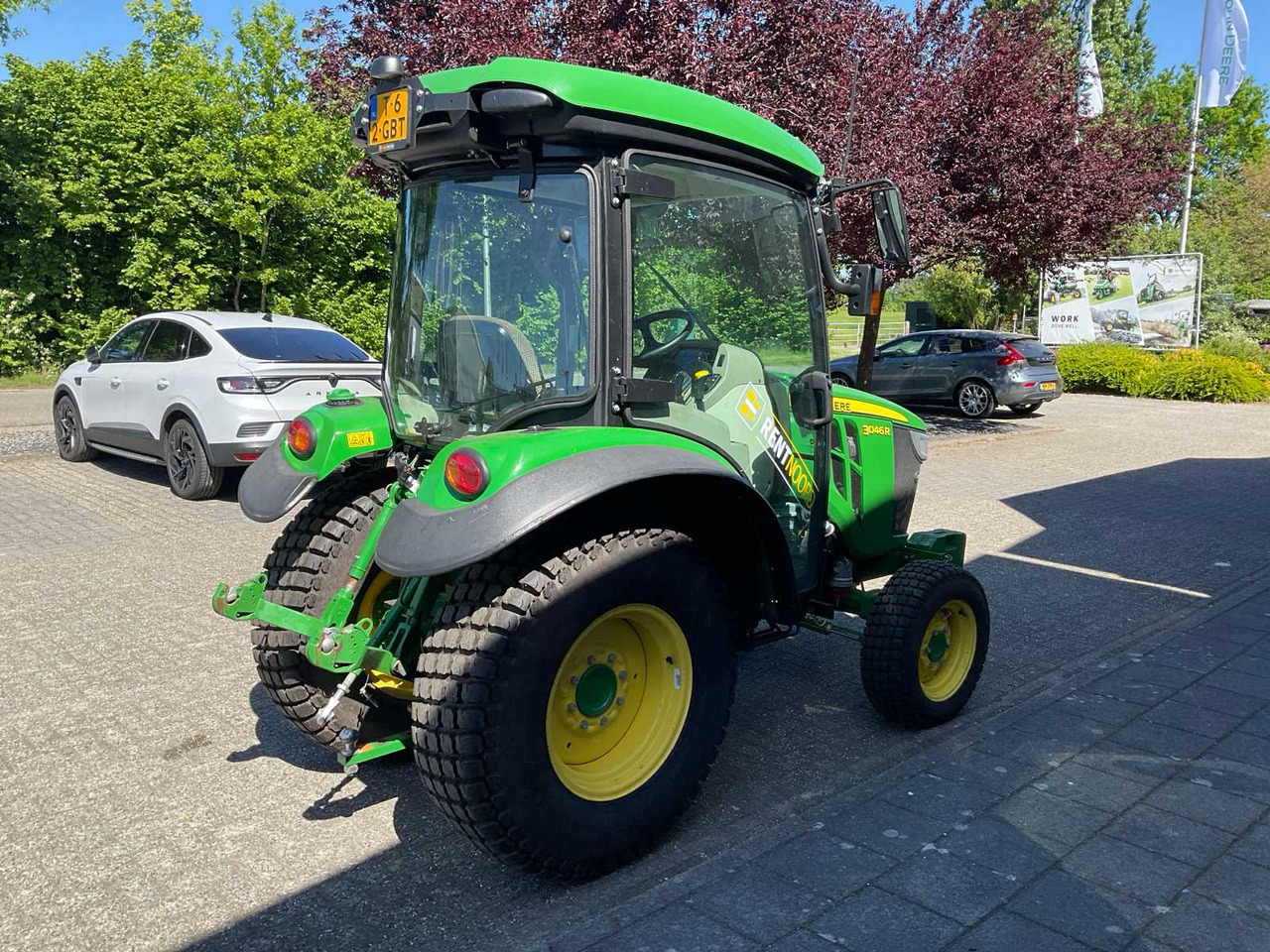 John Deere 3046R - Mini tractor: foto 3 John Deere 3046R - Mini tractor: foto 3