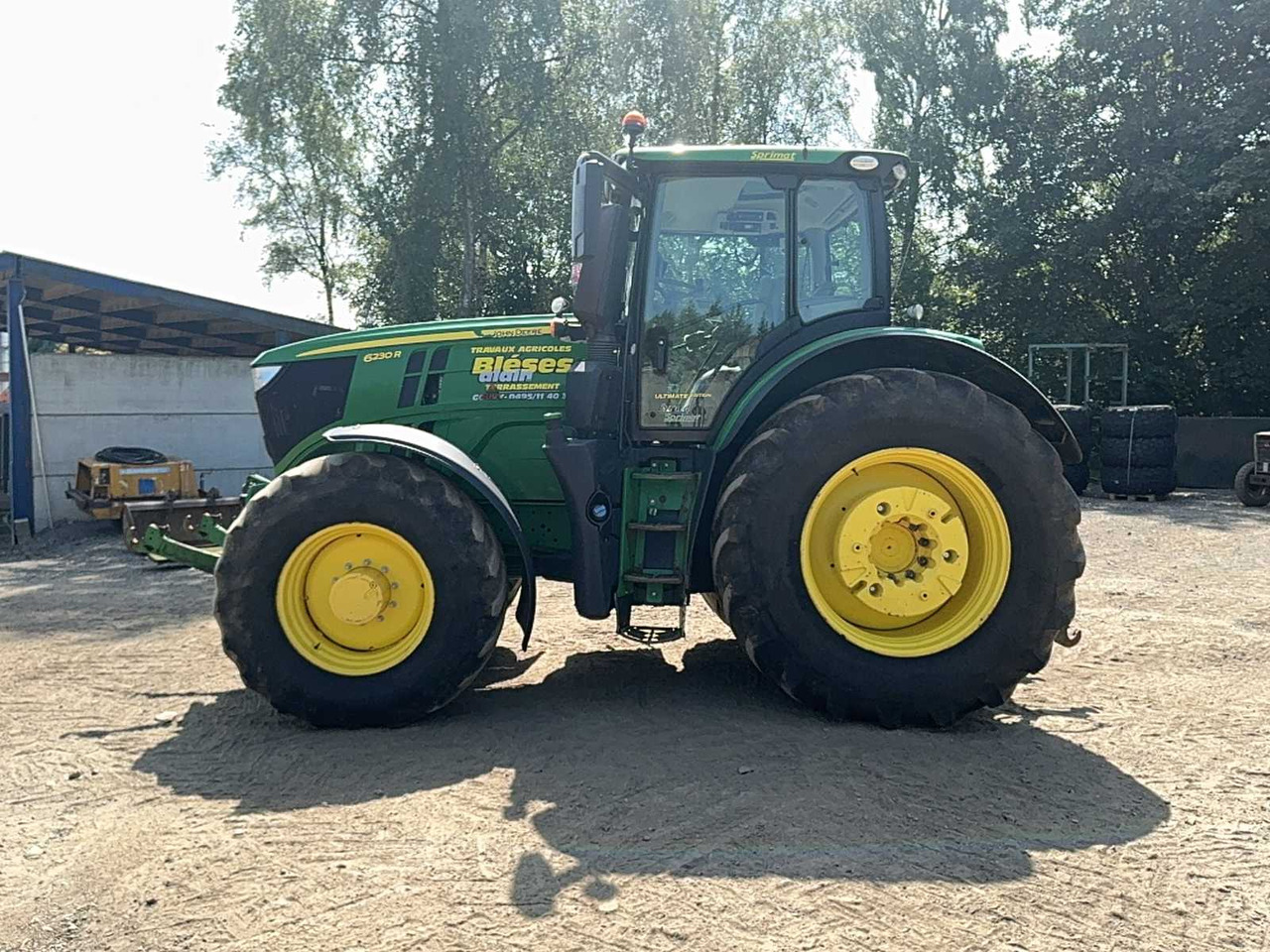 John Deere 6230 R 4AWD - Tractor: foto 2 John Deere 6230 R 4AWD - Tractor: foto 2
