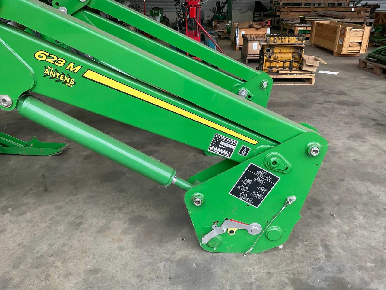 Cargador frontal para tractor John Deere 623M: foto 6 Cargador frontal para tractor John Deere 623M: foto 6