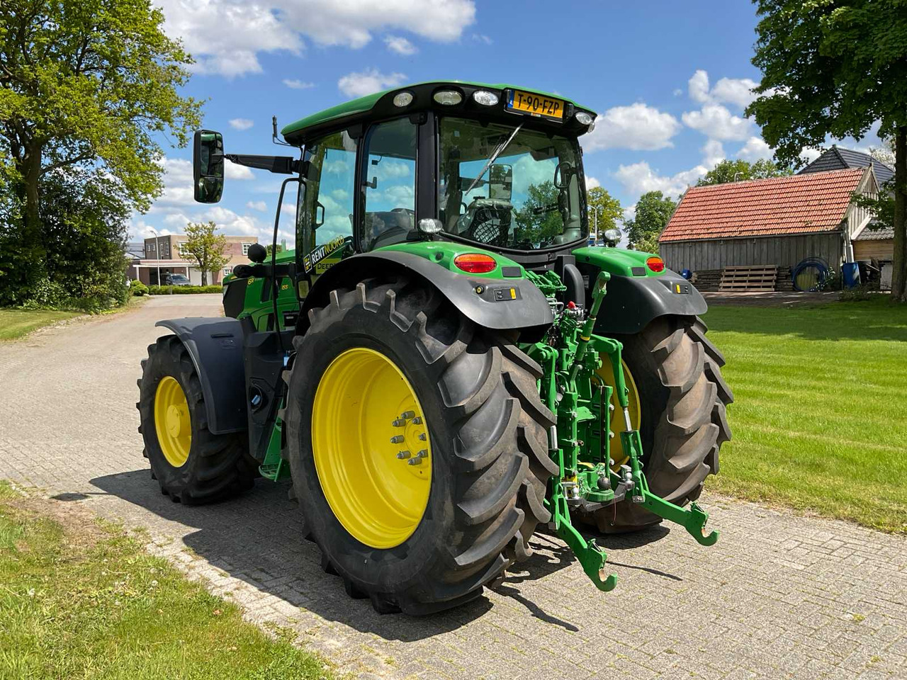 John Deere 6R155 - Tractor: foto 3 John Deere 6R155 - Tractor: foto 3