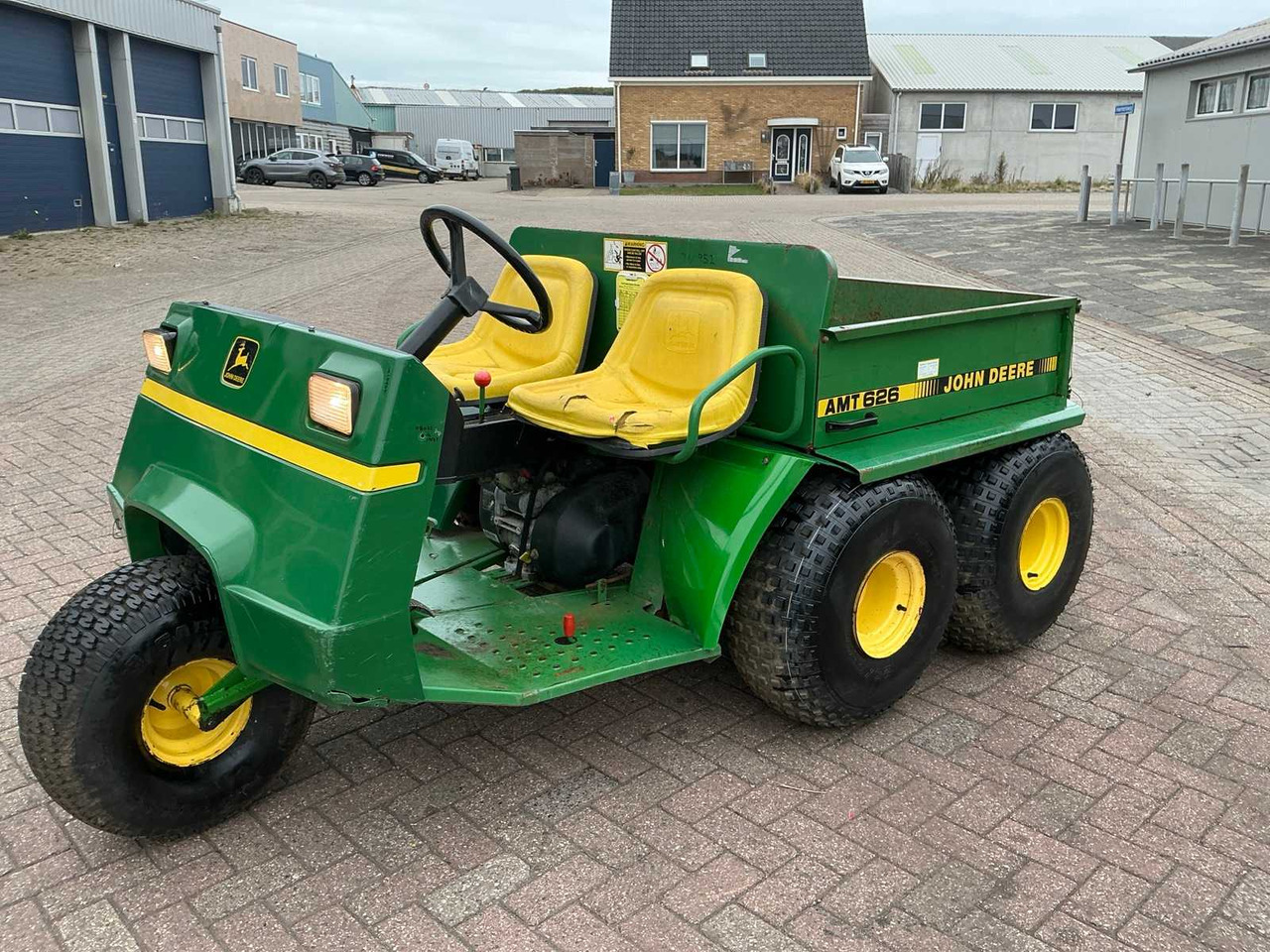 John Deere AMT 626 - Tractor municipal: foto 1 John Deere AMT 626 - Tractor municipal: foto 1