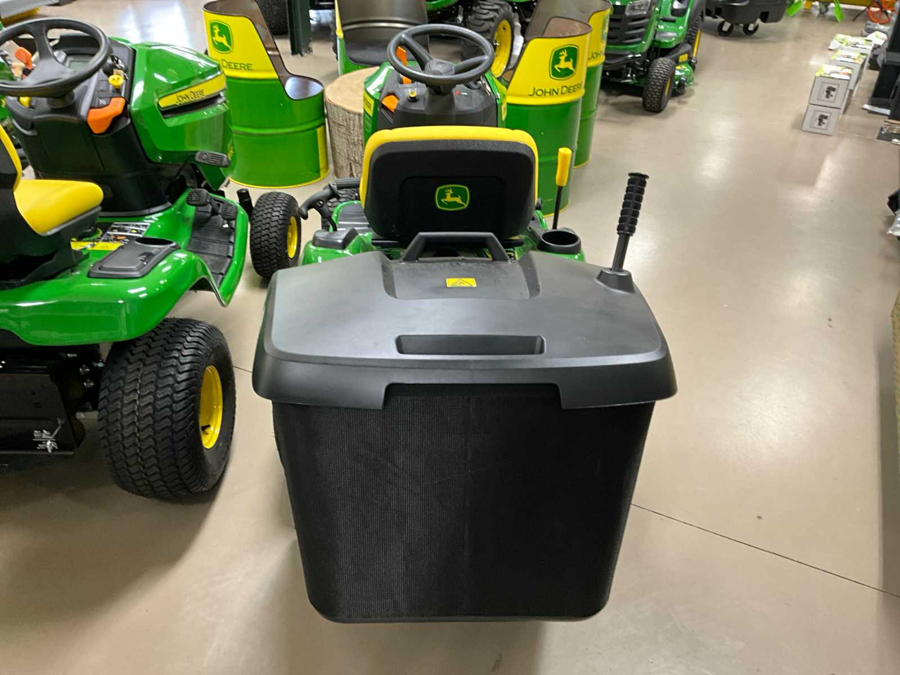 John Deere X117R - Cortacésped: foto 3 John Deere X117R - Cortacésped: foto 3