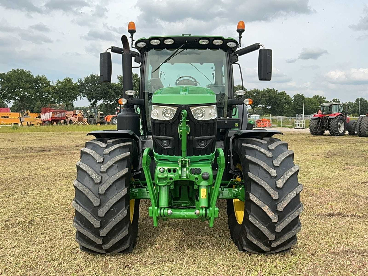 John deere 6155R - Tractor: foto 3 John deere 6155R - Tractor: foto 3
