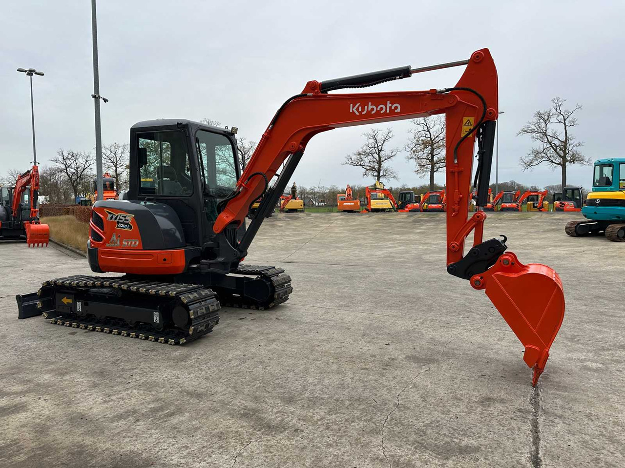KUBOTA - 2012 - KX155-3SZ - MIDI EXCAVATOR - Excavadora: foto 3 KUBOTA - 2012 - KX155-3SZ - MIDI EXCAVATOR - Excavadora: foto 3
