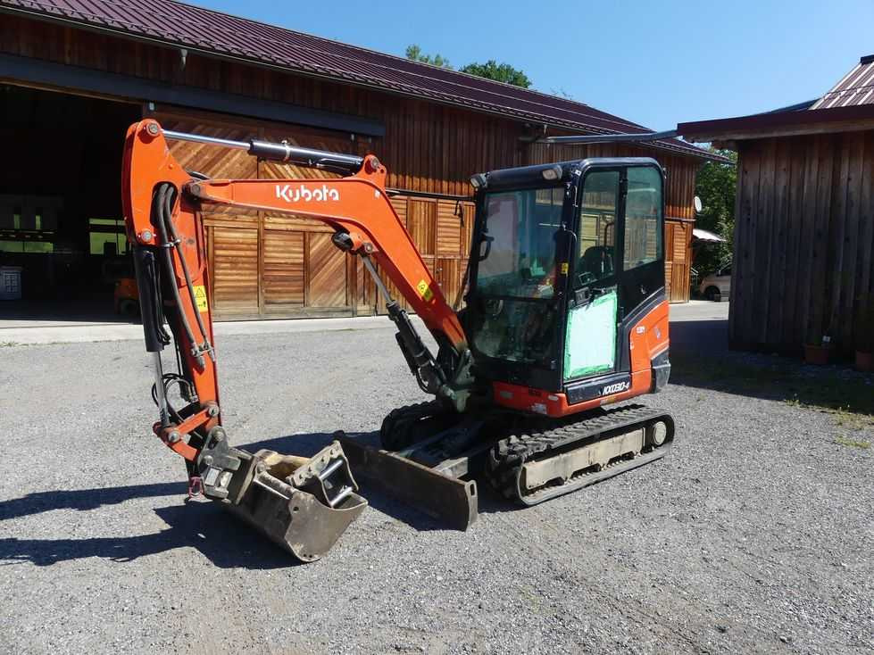 KUBOTA KX030-4 GL HI - Excavadora de cadenas: foto 2 KUBOTA KX030-4 GL HI - Excavadora de cadenas: foto 2