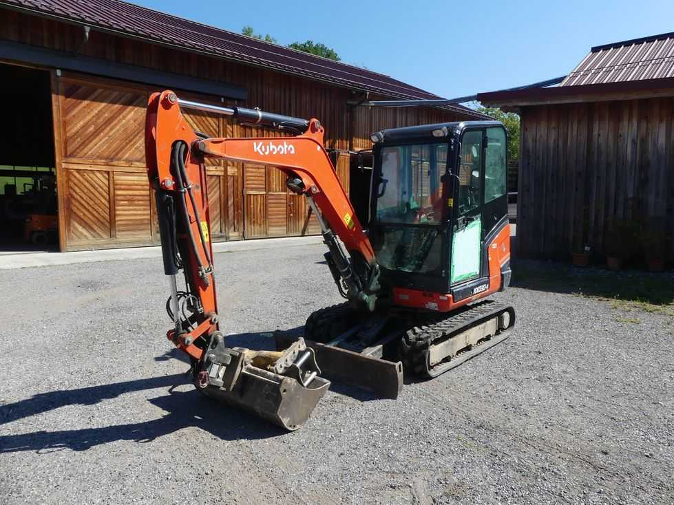 KUBOTA KX030-4 GL HI - Excavadora de cadenas: foto 1 KUBOTA KX030-4 GL HI - Excavadora de cadenas: foto 1