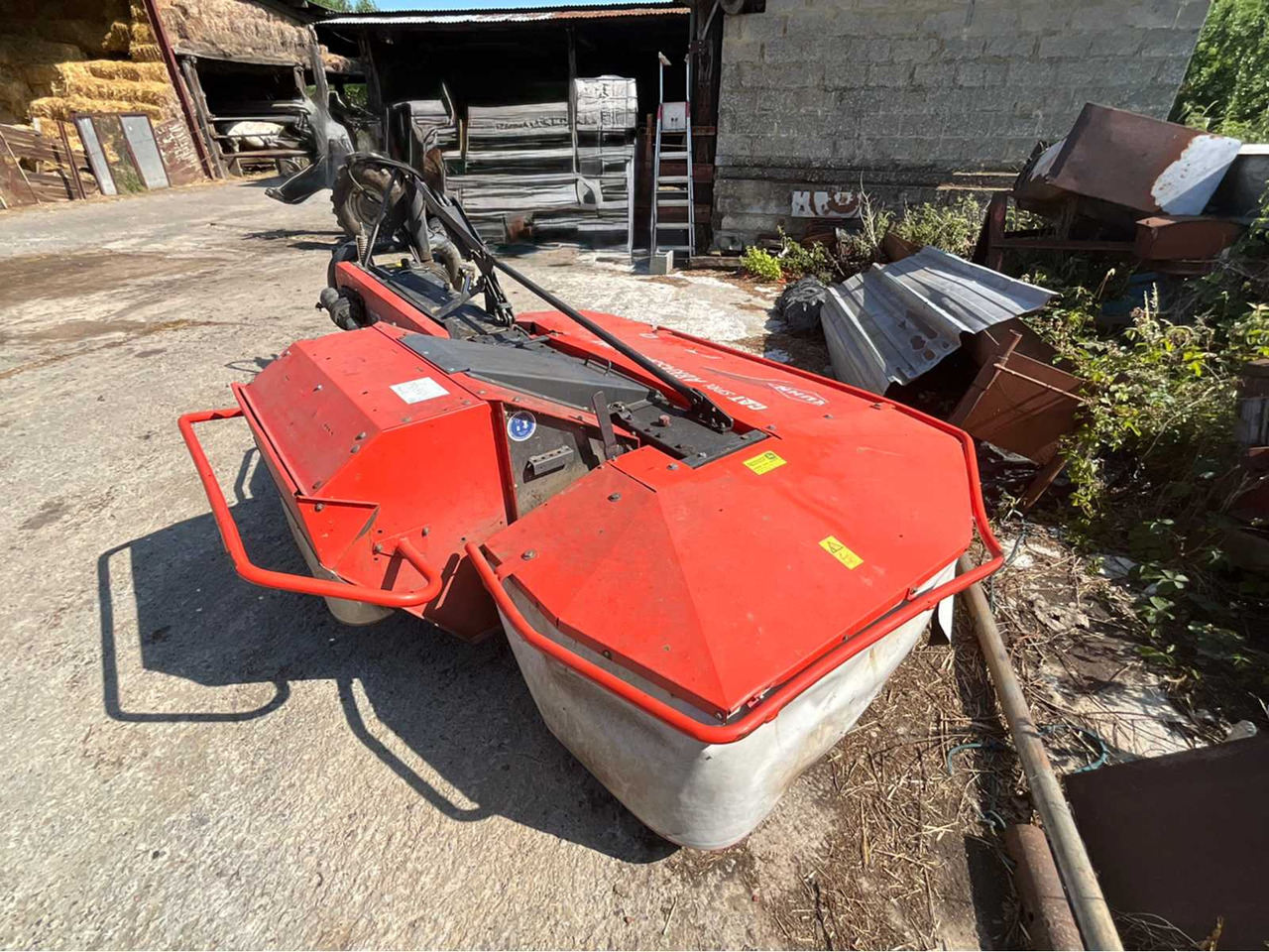 KUHN GMD 802 F-FF 2015 Disc Mower - Trituradora forestal: foto 3 KUHN GMD 802 F-FF 2015 Disc Mower - Trituradora forestal: foto 3