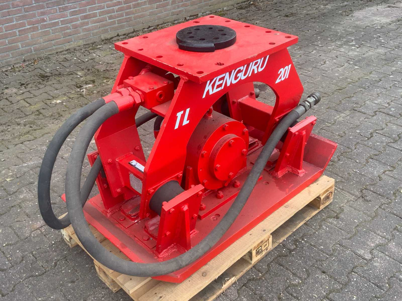 Kenguru TL 201 - Cazo para excavadora: foto 1 Kenguru TL 201 - Cazo para excavadora: foto 1