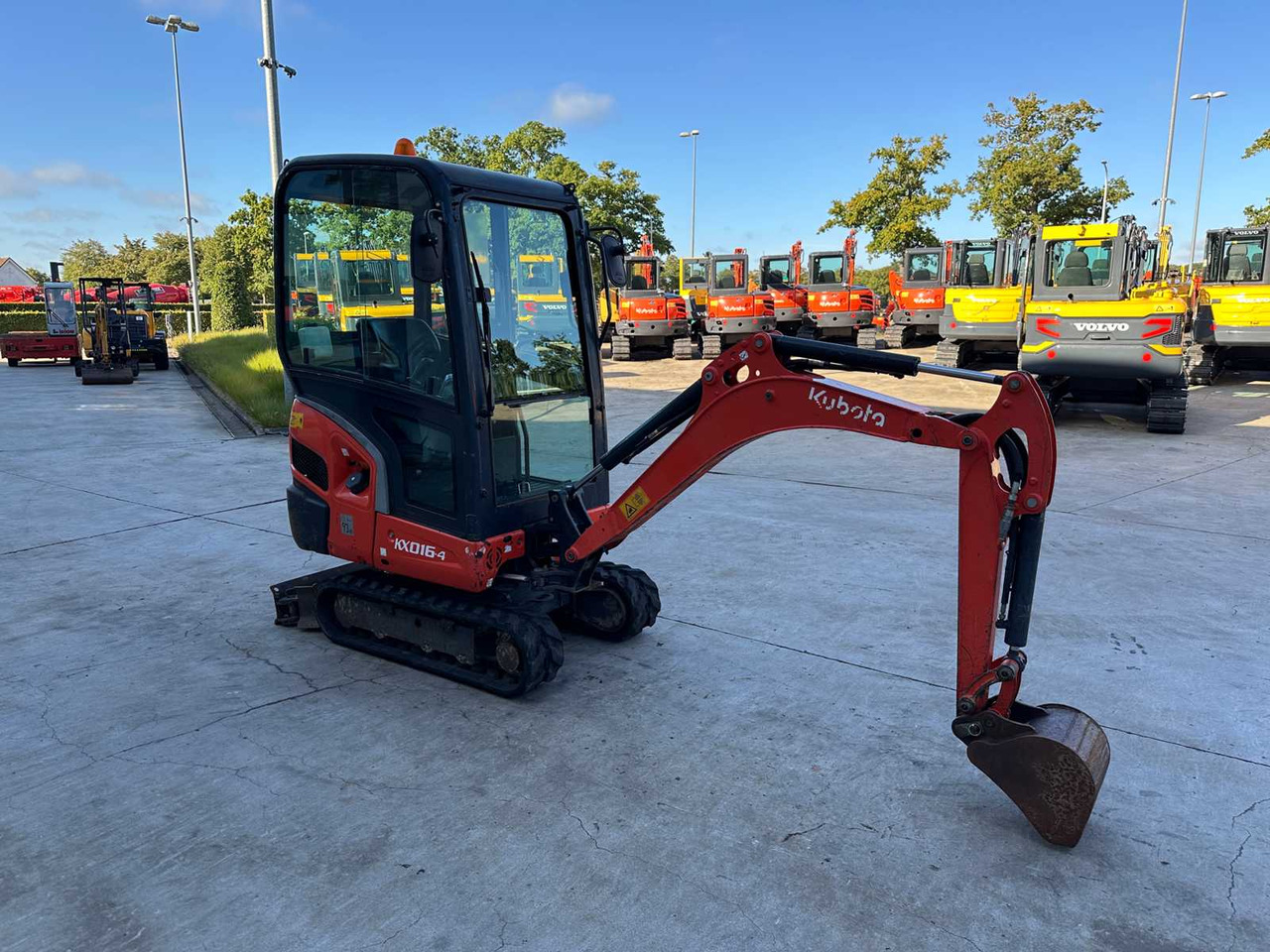 Kubota KUBOTA - 2016 - KX016-4 - MIDI EXCAVATOR - Excavadora de cadenas: foto 3 Kubota KUBOTA - 2016 - KX016-4 - MIDI EXCAVATOR - Excavadora de cadenas: foto 3