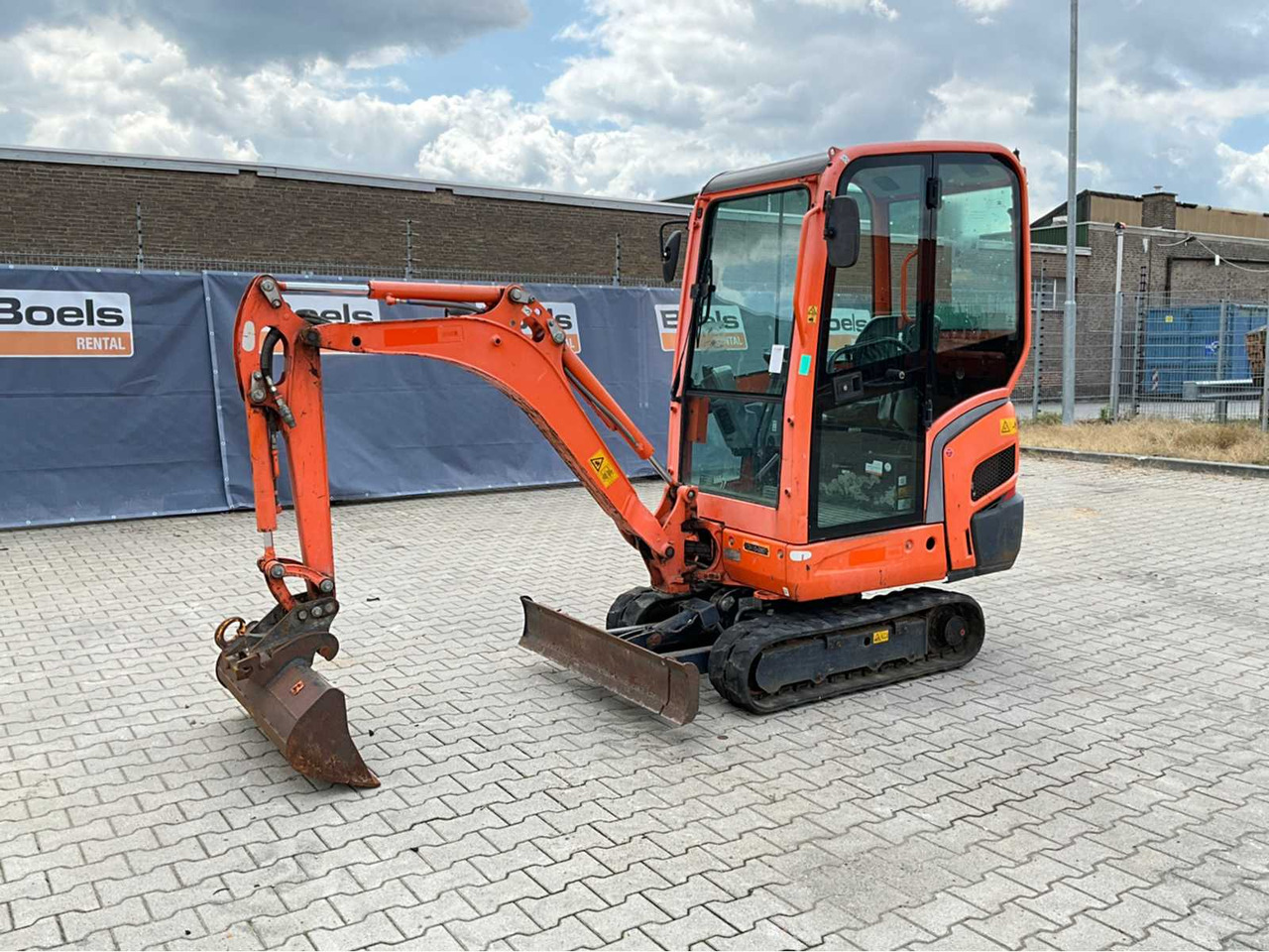 Kubota KX016-4G - Miniexcavadora: foto 1 Kubota KX016-4G - Miniexcavadora: foto 1