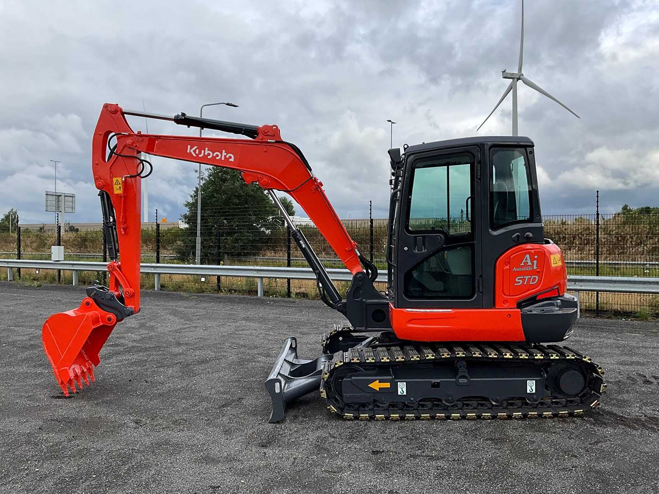 Kubota KX165-5 - Excavadora de cadenas: foto 2 Kubota KX165-5 - Excavadora de cadenas: foto 2